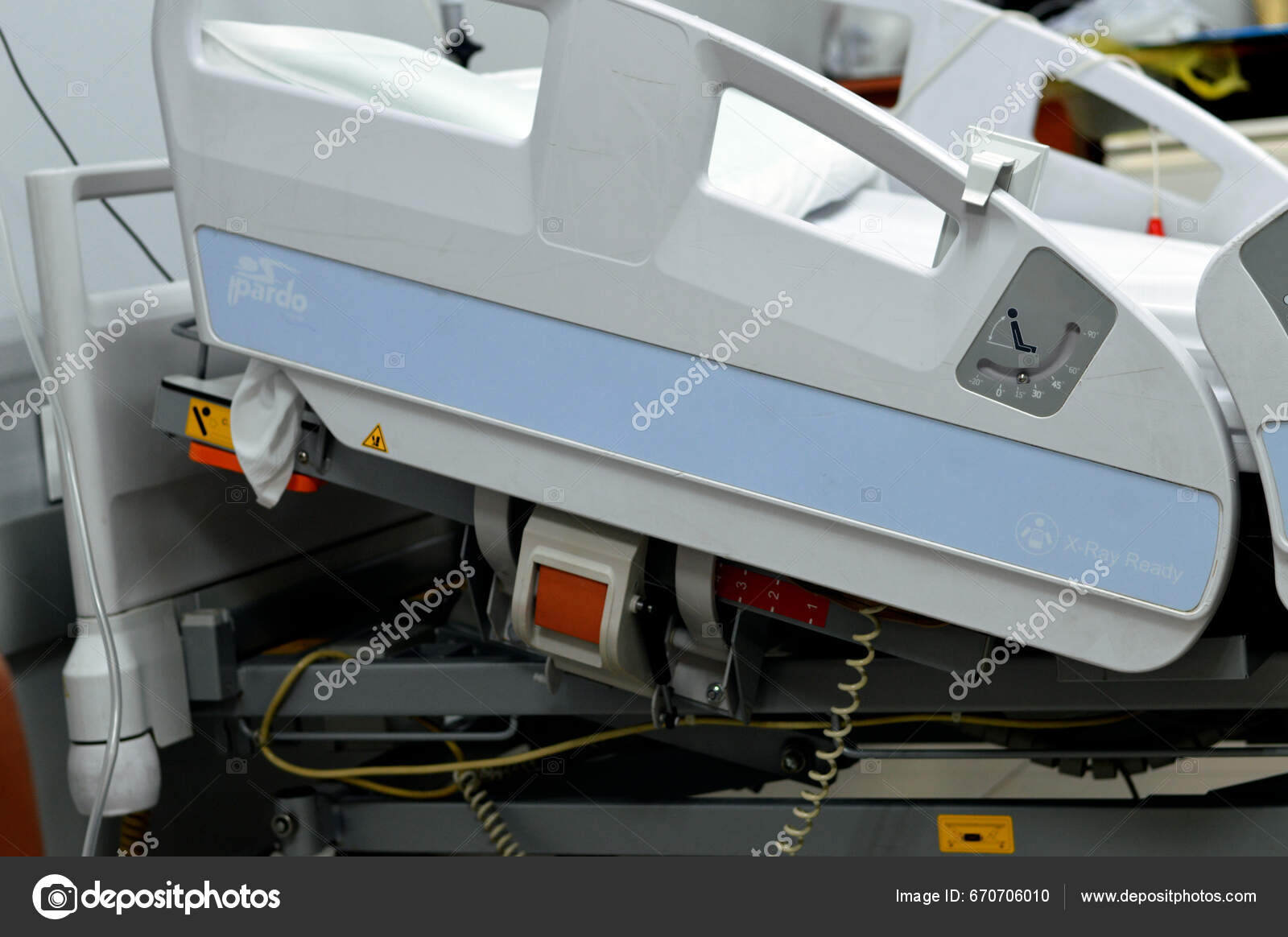 Cairo Egypt August 2023 Pardo Hospital Beds Floor Bed Guided Stock