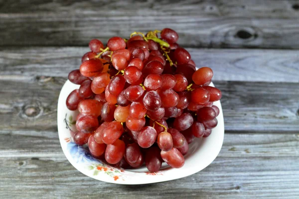 Uvas Rojas Una Fruta Botánicamente Una Baya Las Vides Leñosas — Foto de Stock