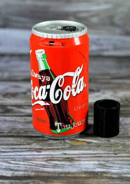 Гиза Египет Августа 2023 Coca Cola Многоразовая Пленочная Камера Встроенная — стоковое фото