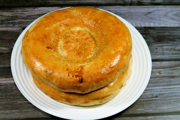 Хлеб Тандыр Нан Ужы Разновидность Среднеазиатского Хлеба Часто Украшаемая Штампованными — стоковое фото