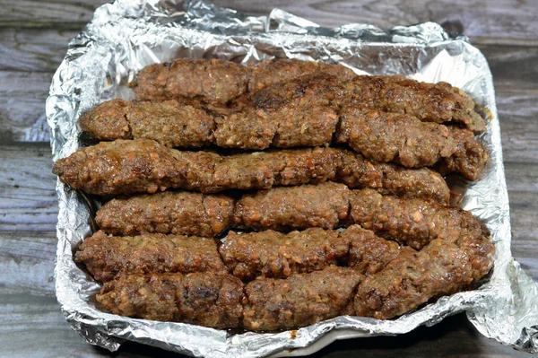 Arabische Küche Traditionelles Essen Rindfleisch Kofta Kebab Und Tarb Kofta — Stockfoto