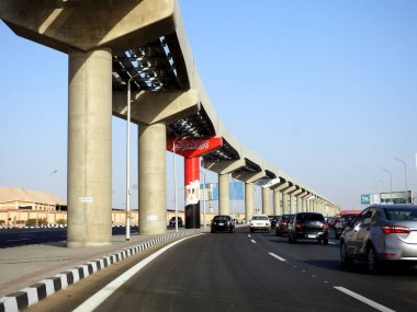 Kahire, Mısır, 29 Eylül 2023: 6 Ekim 1973 savaş zaferi 50 altın yıldönümü, Mısır bayrağı, Mısır 'ın tek raylı sütunlarda kazandığı ulusal zafer günü, Mısır' ın muzaffer günü kutlamaları