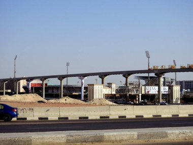 Kahire, Mısır, 29 Eylül 2023: 6 Ekim 1973 savaş zaferi 50 altın yıldönümü, Mısır bayrağı, Mısır 'ın tek raylı sütunlarda kazandığı ulusal zafer günü, Mısır' ın muzaffer günü kutlamaları