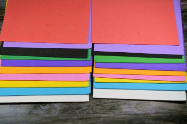 Renkli Eva köpük çarşafları, renkli karton, kauçuk ped, sanat ve zanaat okulu için sünger kağıtları çocuklar için renkli okul yönetim kurulu kağıtları, okul eğitim konseptine dönüş.