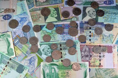 Libya 'nın eski para banknotlarının geçmişi, Libya Krallığı' ndan Jamahiriya 'ya kadar farklı dönemlerden gelen banknotlar ve madeni paralar, Libya' nın eski antika para birimi, değeri, döviz kuru