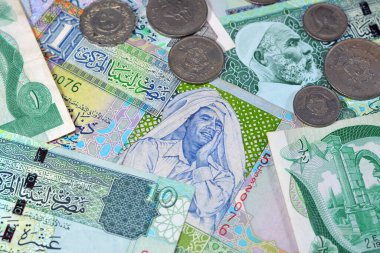 Libya 'nın eski para banknotlarının geçmişi, Libya Krallığı' ndan Jamahiriya 'ya kadar farklı dönemlerden gelen banknotlar ve madeni paralar, Libya' nın eski antika para birimi, değeri, döviz kuru