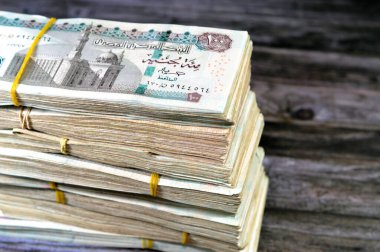 Mısır para banknotları EGP LE binlerce Pound banknotlar banknotlar fatura, Mısır para döviz kuru ve ekonomi durumu, para konsepti, enflasyon krizi, para birimi ve yatırım