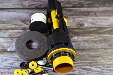 Su tankı makinesi, su seviyesini kontrol eder, suyu doldurur, sifonu çekerek insan dışkılarını temizler, yüksek basınçlı tanklar, kolay kurulum ve dokunmatik işlemler için kullanılır.