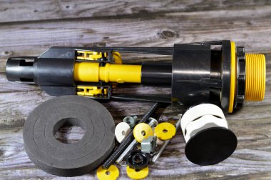 Su tankı makinesi, su seviyesini kontrol eder, suyu doldurur, sifonu çekerek insan dışkılarını temizler, yüksek basınçlı tanklar, kolay kurulum ve dokunmatik işlemler için kullanılır.