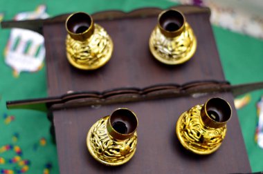 Müslümanlar için oruç ayı, Ramazan ayı, Ramazan ayı, Ramazan ayı, Suhur 'daki Fava fasulyesi yemeği için fasülye sepeti ve Fanous lamba feneri süslemeleri.