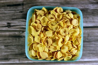 Mısır gevreği ya da mısır gevreği, mısır gevreğinden yapılan kahvaltılık mısır gevreği, hazımsızlığa karşı kahvaltı olarak icat edilmiş, Amerikan diyetinde popüler bir besin maddesi.