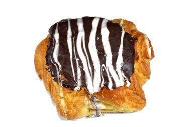 Kahverengi çikolata ve beyaz çikolata sosuyla doldurulmuş fırında pişirilmiş Danimarka çöreği un, şeker ve ghee ile pişirilmiş tatlı pastane hamuru atıştırmalık ve kahvaltı olarak pişirilmiş tatlı hamur işi.