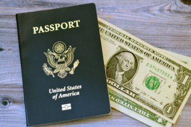 Amerikan pasaportu, pasaportu, pasaportu Amerikan vatandaşlarına ve vatandaşlarına, seyahat, turizm konseptine, Amerikan vizesine ve diğer ülkelere seyahat eden ülkelere Amerikan doları veriliyor.,