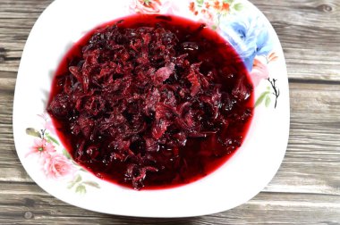 Suda haşlanmış roselle otları, koyu kırmızı renkli bizsap wonjo doğal otlar, Hibiscus 'un hazırladığı Roselle bitkisinin çiçekleri tatlı ve soğuk servis edilir, seçici odak noktası