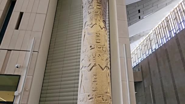 Giza Egipt Aprilie 2024 Interiorul Marelui Muzeu Egiptean Gem Muzeu — Videoclip de stoc