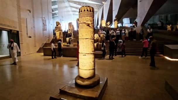 Giza Egipto Abril 2024 Interior Del Gran Museo Egipcio Gem — Vídeos de Stock