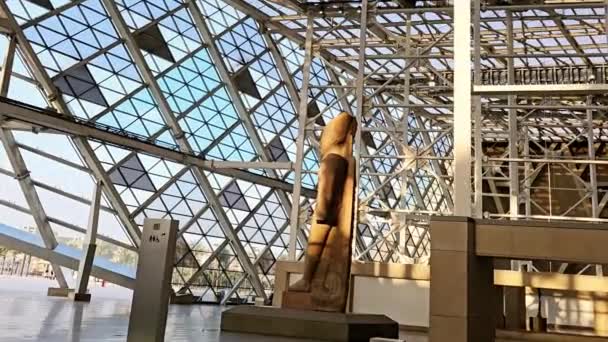 2024年4月13日 埃及吉萨 大埃及博物馆Gem的拉姆西斯二世 该博物馆位于古埃及吉萨博物馆吉萨金字塔建筑群附近 正在建设中 — 图库视频影像