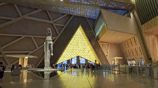 Гіза Єгипет Квітня 2024 Великий Єгипетський Музей Музей Гізи Подарунок — стокове відео
