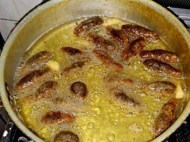 Mısır 'da nefis ve popüler bir yemek olan pirinç kofta, kıyma, kişniş, ezilmiş pirinç, maydanoz, dereotu ve yağda kızartılıp, genellikle beyaz pirinç veya makarna ile servis edilir.