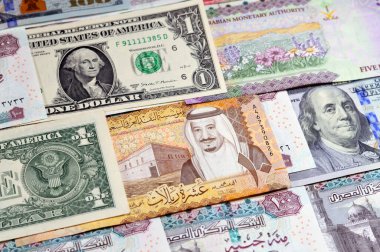 Amerikan doları nakit para, Suudi Arabistan para banknotları Kral Salman Bin AbdulAziz Al Suud döneminin farklı değer riyalleri ve Mısır para bozdurma oranı, Suudi ve Mısır para bozdurma oranı