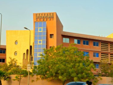 Kahire, Mısır, 17 Mayıs 2024: Futures International School, 20 okul ve beş farklı eğitim sistemiyle Mısır 'da geniş bir okul zinciri bulunan Gelecek Eğitim Sistemlerinin bir parçasıdır.