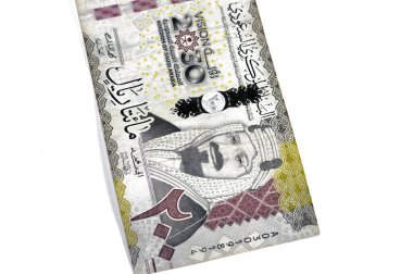 200 SAR 200 Suudi Arabistan riyali banknotunun ters tarafında, Suudi merkez bankası tarafından 2030 yılında Kral Abdul Aziz Al Suud ve Suudi krallığı vizyonu yer almaktadır.