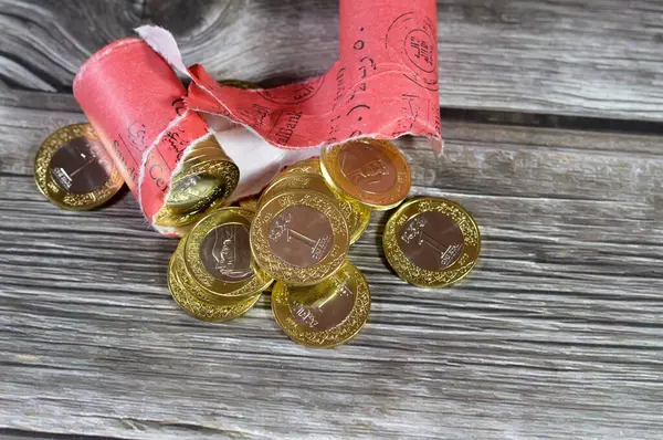 stock image Stacks of 1 One Saudi Arabian Riyal coin currency features King Salman Bin AbdulAziz, with Multiple Coat of Arms within the Floral Ornamentation, Saudi Arabia kingdom money, growth, inflation concept