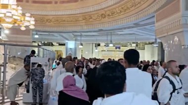 Mekke, Suudi Arabistan, 6 Haziran 2024: Safa ve Marwah tepeleri, şu anda Mekke 'deki Mescid-i Haram' da bulunan iki küçük dağ, Müslümanlar hac ve Umrah boyunca yedi kez gidip geliyorlar.