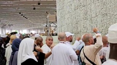 Mina, Suudi Arabistan, 17 Haziran 2024: Mina, Muna, ya da Çadırların şehri, Jamarat bölgesi, hacılar güneş doğarken, gün batarken, batarken Mina 'da birkaç gece kalırlar.