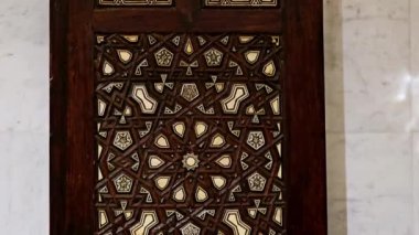 Kahire, Mısır, 6 Ekim 2024: Eski Kahire 'de bulunan Ulusal Mısır Uygarlığı Müzesi (NMEC) içindeki İslami anıtlar, Mısır medeniyetini temsil etmektedir.