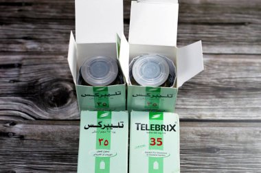 Kahire, Mısır, 22 Ekim 2024: Telebrix iyot ml başına 350 mg idrar yolu ve diğer durumların radyografisi için, damar içi ve damar içi enjeksiyon için çözüm olarak kullanılır.