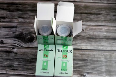 Kahire, Mısır, 22 Ekim 2024: Telebrix iyot ml başına 350 mg idrar yolu ve diğer durumların radyografisi için, damar içi ve damar içi enjeksiyon için çözüm olarak kullanılır.