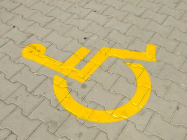 Engelli park yeri, engelli park alanı engellilerin arabalarını ve araçlarını park etmeleri, kolaylaştırmaları ve yardım etmeleri, engelli araç parkı tabelasıdır.