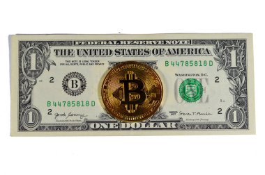 Bitcoin fiziksel altın sikke ile Amerikan dolar banknotu, BTC 1. Merkezi olmayan kripto para birimi, P2P bitcoin ağındaki düğümler işlemleri kriptografi ile doğruladı ve blockchain ile kaydedildi