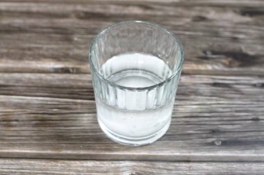 Oral rehidrasyon çözeltisi terapisi, çoğunlukla ishal, şeker ve potasyum gibi tuz içeren içme suyu ve susuzluğu önlemek ve tedavi etmek için kullanılan bir tür sıvı yenileme yöntemi.