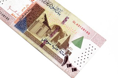 Sudan 2019 merkez bankası tarafından verilen 100 Sudan sterlininin ters tarafında, Sudan 'ın unutulmuş Nubian piramitleri yer alıyor. Meroe yakınlarında antik Kushite krallıkları tarafından inşa edilmiş, Sudan para faturası.