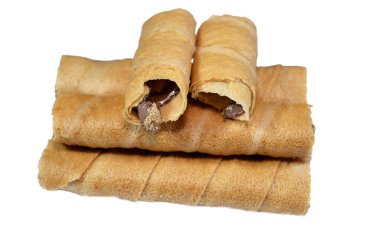 Fındıklı çikolata ezmesi kremalı rulo gofretler, fındıklı çikolata kremalı gofretler, kremalı çıtır çıtır gofret bisküviler, çay ve kahveyle tatlı atıştırmalıklar.
