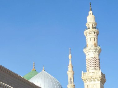 İslam peygamberi Muhammed tarafından Medine 'de inşa edilen ikinci cami olan Mescid-i Haram-i Haram, İslam' ın ikinci en büyük camii ve en kutsal yeri olan Medine 'deki Kuba Camii' nden sonra.