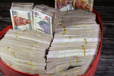 Mısır para yığınları binlerce pound banknot 200 EGP LE, Mısır para döviz kuru ve ekonomi durumu, para konsepti, enflasyon krizi, para birimi ve yatırım banknotları