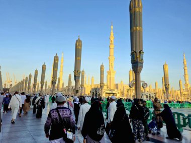 Medine, Suudi Arabistan, 28 Haziran 2024: Peygamberin Camii 'nin dışı veya iki kutsal caminin koruyucusunun yetki alanına giren büyük bir hac alanı olan El-Medine El Nabawi.