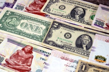 ABD doları banknotlar ve Mısır Yığınlar ve Yığınlar para binlerce Pound banknotlar 200 EGP LE, Mısır para döviz kuru, ekonomi durumu, para kavramı