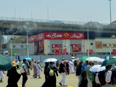 Mekke, Suudi Arabistan, 19 Haziran 2024: Albaik, Suudi Arabistan merkezli bir Suudi fast food restoran zinciri.