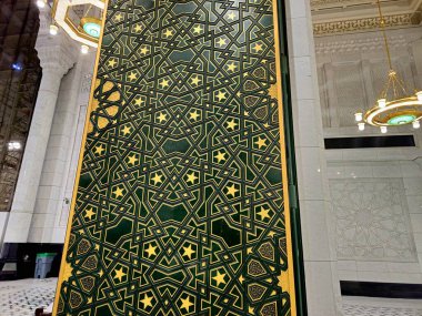 Mekke, Suudi Arabistan, 22 Haziran 2024: Büyük Kutsal Makkah Camii 'nin kapısı, İslam' ın en önemli camii, Mekke 'deki Kabe' nin etrafını sarar.