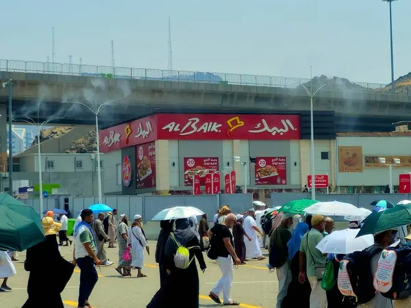 Mekke, Suudi Arabistan, 19 Haziran 2024: Albaik, Suudi Arabistan merkezli bir Suudi fast food restoran zinciri.