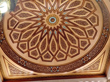 Medine, Suudi Arabistan, 26 Haziran 2024: Medine 'deki Kuba Camii' nden sonra Medine 'de İslam peygamberi Muhammed tarafından inşa edilen ikinci cami olan Mescid-i Haram' ın içi