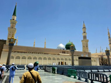 Medine, Suudi Arabistan, 26 Haziran 2024: Peygamberin Camii 'nin dışı veya iki kutsal caminin koruyucusunun yetki alanına giren büyük bir hac alanı olan El-Medine El Nabawi.