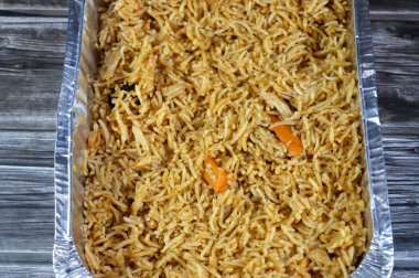 Sarı Basmati pilavı, Hindistan ve Pakistan 'daki Hindistan altkıtasında yetişen uzun ve ince taneli aromalı pirinç çeşididir.