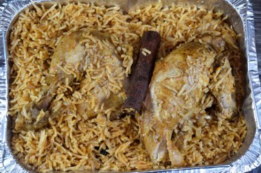 Basmati, Hindistan 'dan gelen uzun ve ince taneli aromalı pirinç çeşididir ve özel bir baharat karışımı olan 