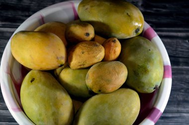 Mısır taze mango meyvesi yığını tropikal lezzette, mangolar besleyici lezzeti, kokusu, tadı, tadı, tadı, Awaisy veya Ewes Mango meyvesi yığını, mango yığını