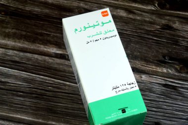 Kahire, Mısır, 14 Ağustos 2025: Motinorm oral süspansiyon domperidone 5ml başına düşen GSK (prokinetik), kusmayı kontrol eden ve mide hareketini artıran bölgede çalışır.